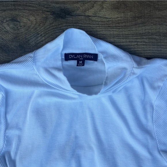 Dylan Ryan Women's White Long Sleeve Turtleneck Top - Picture 6 of 6